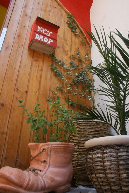 The Mellow Monkey Hostel Zadar Exterior photo